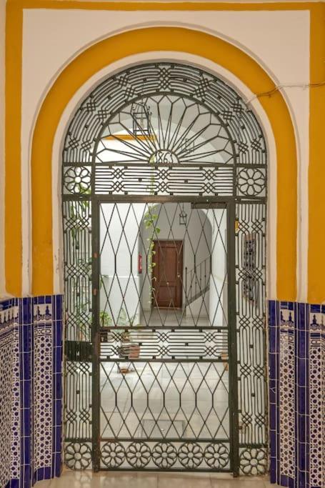 Juan De La Encina * Sevilla